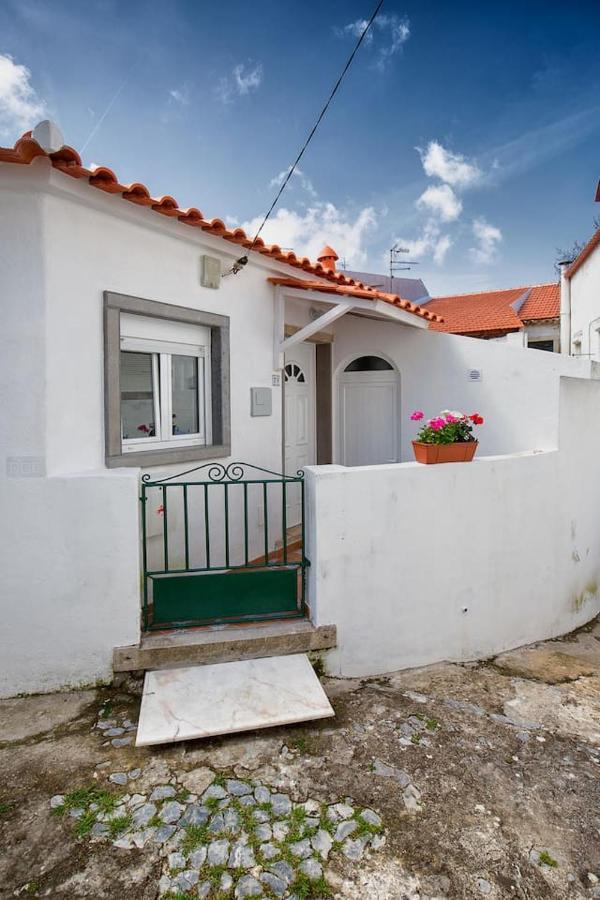 סינטרה Dom Pipas Houses - Batista & Marcelino Lda מראה חיצוני תמונה